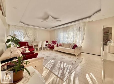 Beyoğlu'ndan Ara Kat Çift Banyolu 3 Balkonlu Geniş Ferah 3+1