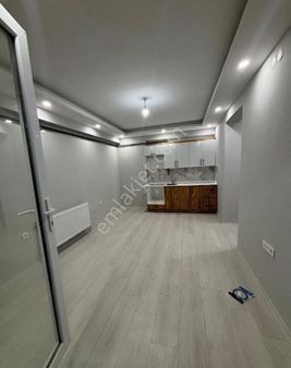 Şimşek Gayrimenkul Den Tatvan Merkezde Satılık Daire