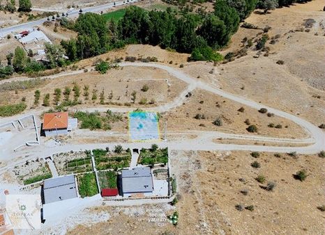 Afyonkarahisar Değirmenayvalıda Yatırımlık Villa Arsası!