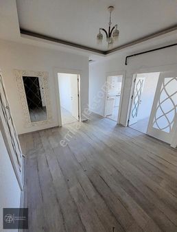 Zeugmaparktan Alpaslan 1'de Satılık Geniş Oturumlu 3+1 Daire