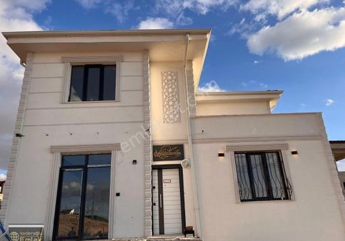 Satılık Villa Sıfır 5+1 Dublex
