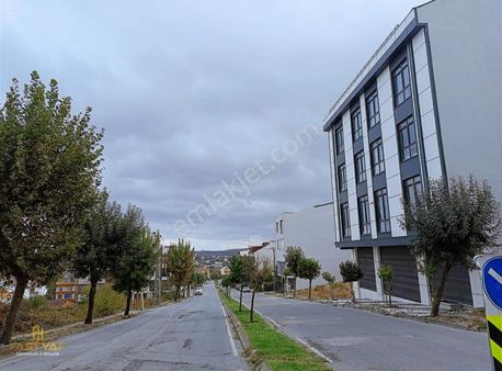 Arnavutköyde Cadde Cepheli Satılık Uygun 252 Mt Arsa