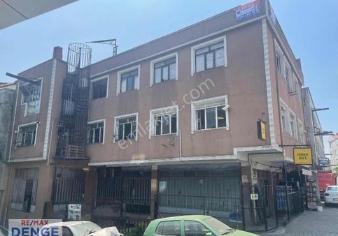 Havuzbaşı Sanayide Kiralık 130 M2 3.kat Dükkan