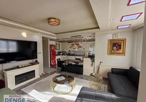 Bayrampasa Yıldırım Mahallesinde Site İçerisinde Satılık Dubleks Daire