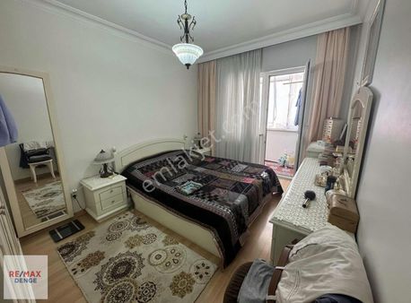 Tozkoparan Mahallesi Onur Sitesi'nde Satılık 3+1 Daire