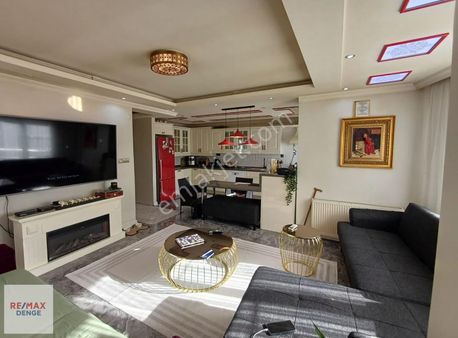 Bayrampaşa Yıldırımda Site İçinde 5+1 Dubleks Satılık Daire