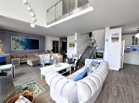 Bahçeşehir Bademlerde G Tipi ,tadilatlı 4+2 Satılık Villa.