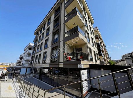 Cadde Üzeri Büyük M2 Dükkan