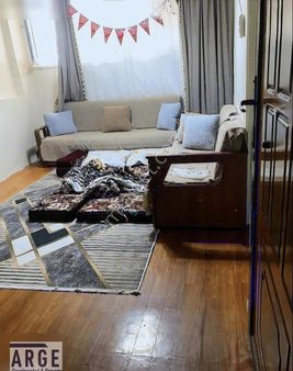 Hırka-i Şerif Mahallesinde 2+1 Satılık Daire.