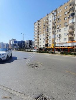 Mersin Üniversitesi Caddesi'nde Satılık Köşe Başında Dükkan