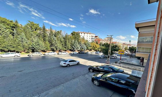 Kuşcağız Günsazak Caddesi Üzeri Asansörlü Ön Cephe Kat Dairesi