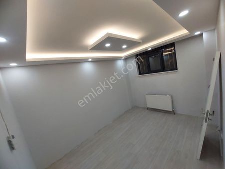 Pusula İnş.tan 50 Yıl Mah Tranvay Cok Yakın 95m2 Super Bahcekat Da
