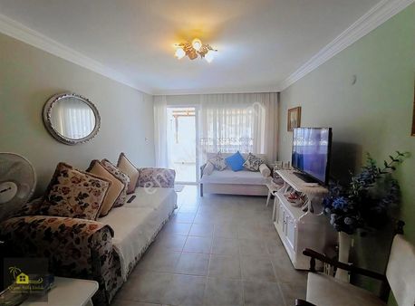 Çeşme Boyalık'ta Denize Sıfır Site'de Satılık 2+1 Deniz Manzralı