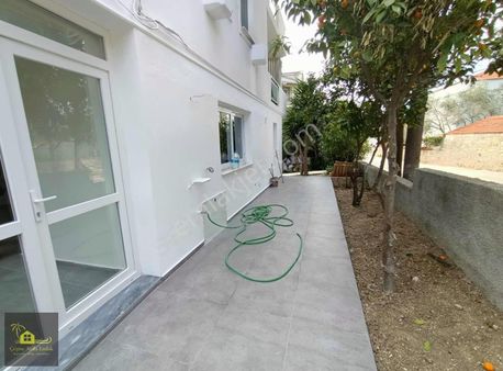 Çeşme Musalla'da Geniş Bahçe Ve Teraslı Yerden Isıtmalı