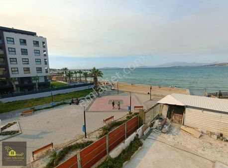 Çeşme Ilıca'da Denize Tam Sıfır Yan Cephe Kat Mülkiyetli