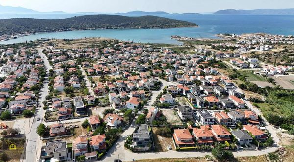 Çeşme Şifne'de 1032 M2 Arsa
