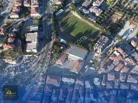 Çeşme Merkez'de 20/40 İkiz Konut İmarlı Arsa