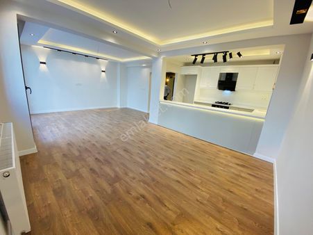 Hatay Noktada Caddenin Dibinde 3+1 125m2 Lüks Dekorlu Arakat Çift Cepheli Daire