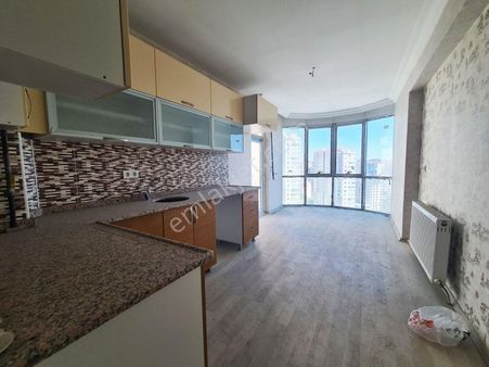 Avcılar Mh. Çift Bloklu Sitede Teras Balkon & Luks Yapılı 4+1