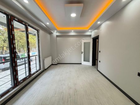 Güven'den Çerkezköy'de Servis Duraklarına Yakın Sıfır 2+1 Daire