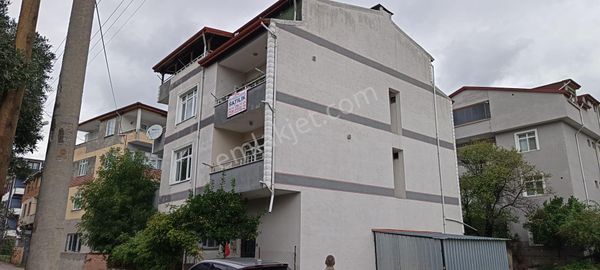 Kaçmaz Emlaktan Körfez Esentepede Satılık 4 Katlı Bina