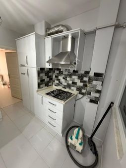 Sütlüce Mahallesinde Bakımlı 1+1 Ara Kat Kiralık Daire