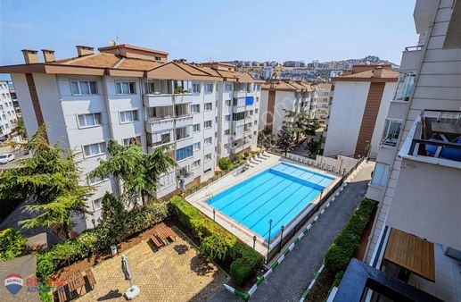 Site İçi Deniz Ve Havuz Manzaralı Satılık 3+1 Daire