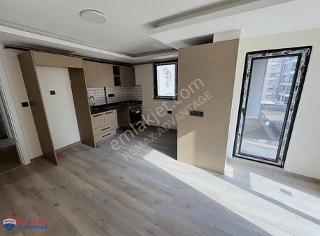 Remax Advantage'den Akçalarda Kiralık 2+1 Daire