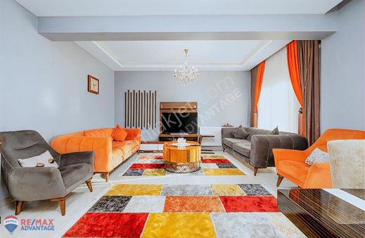 Remax Advantage 23 Nisan Mah. Aileye Uygun Satılık 4+1 Dublex