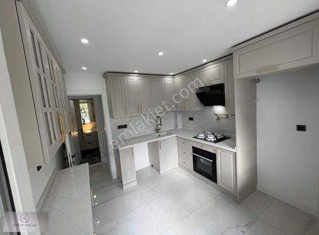 Buca Barış Mah. Saadet Emir Okulu Civarı Masrafsız 3+1 Daire