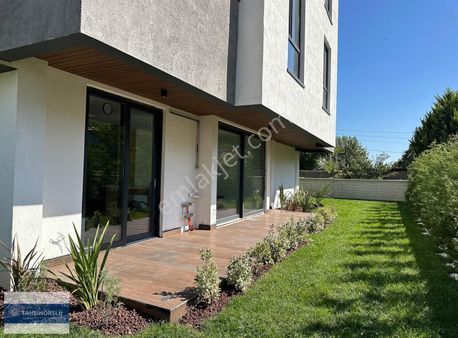 İncesu'da Deniz Ve Orman'la İç İçe Verandalı Bahçe Dubleksi 2+1