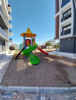 Masal Park Arkasında Satılık 2+1 Daire