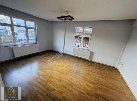 Derecik'de Otogara Yakın Kiralık 2+1 Daire