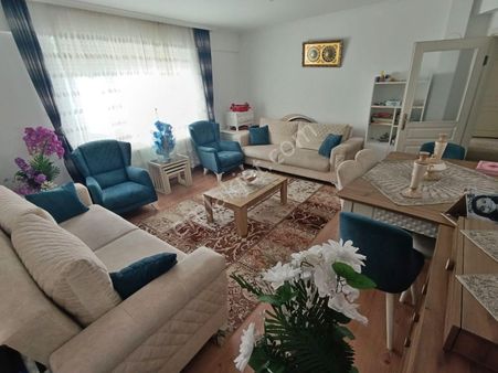 Mutlu Mah .imam Alim Sultan Cadde Dibi Arakat/110² Net 3+1 Daire