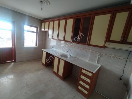 Vatan'dan Adnan Mendereste 3.kat 130 M2 Manzara Cephe Geniş Balkonlu 3+1