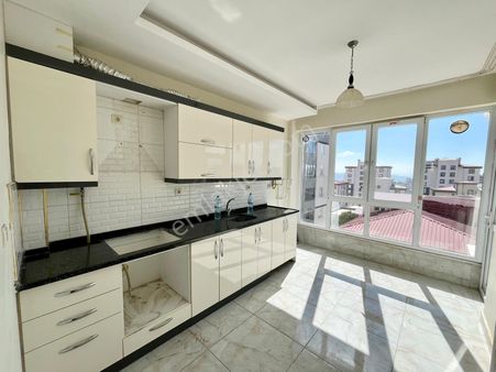 Amazon'dan Saçaklızade Cami Civarı 3+1 Lüx Kiralık Fırsat Daire!