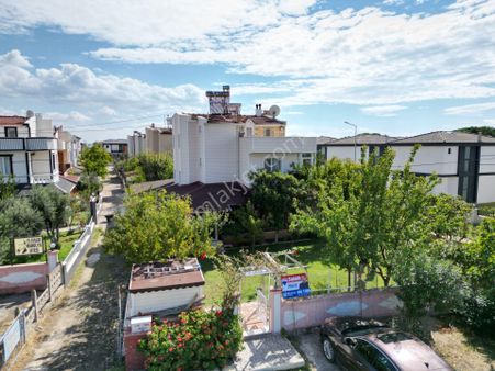 Ayvalık Altınova'da Satılık 3+1 Full Eşyalı Tripleks Villa