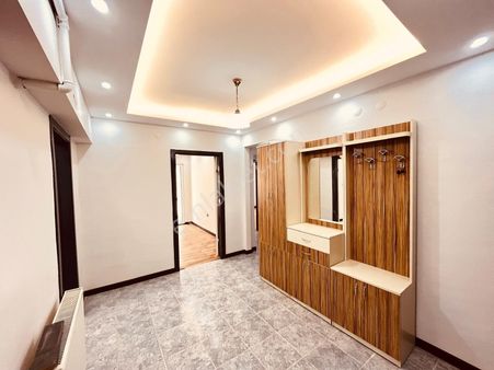 Karapürçek Muhtarlık Yakınında 3+1 Yüksek Giriş Kombi Duşakabin Vestiyer Cam Balkon Led Spot