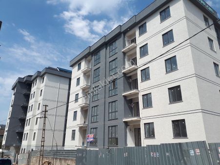Sultanbeyli Battalgazi Mah. Butik Sitede Kapalı Otoparklı Satılık 3+1 Sıfır Boş Lüks Daireler