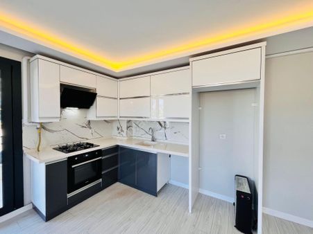 Parstan Altınkumda Asansörlü Doğalgazlı Geniş Balkonlu 2+1 Daire