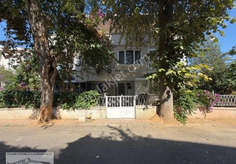 Planet’ten Merkeze Ve Denize Çok Yakın Ara Kat 2+1 Daire