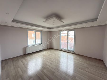 Kızılpınar Atatürk Mah Terzi Caddesinde Kiralık 3+1 Daire