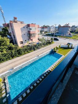 🏡 Havuzlu Butik Sitede Son Kat 1+1 Daire – 60 M²