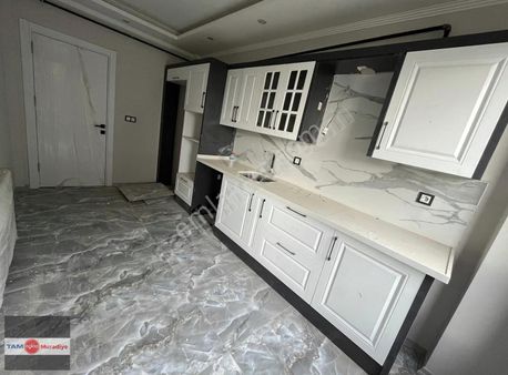 Satılık Cengiz Topel Atatürk Cadde Üzeri Ara Kat Full Lüks Daire