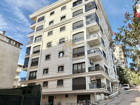 As Emlaktan 3+1 Beşiktaş Dikilitaşta Genç Binada Otoparklı Daire