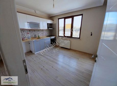 Ayvalık Su Gayrimenkul'den Yaya Mh. Kiralık 2+1 Daire