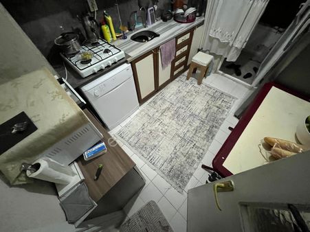 Plevne Mah'de Yeşilovaya Sınır 2+1 Ara Kat'ta Daire