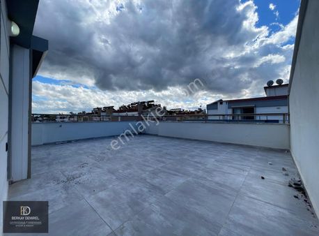 Berkay Demirel'den Altınkumda Ultra Geniş Sıfır 4+1 Dubleks