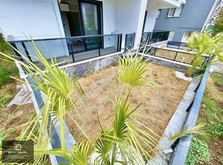 Berkay Demirel'den Akçayda Denize 50mt Ön Cephe 2+1 Daire