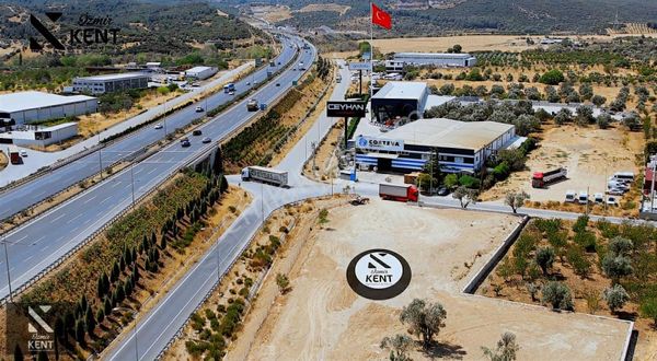 Kemalpaşa Ulucak' Da Satılık Otoban Cepheli 4240 M2 Arsa